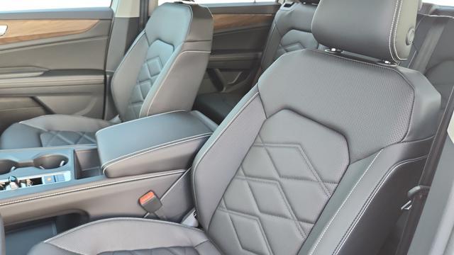 new 2026 Volkswagen Atlas car, priced at $37,343