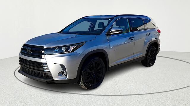 used 2019 Toyota Highlander car, priced at $26,879