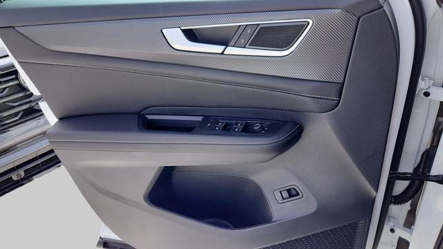 new 2025 Volkswagen Atlas Cross Sport car, priced at $43,359