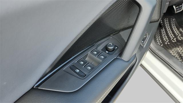 new 2025 Volkswagen Tiguan car, priced at $35,283