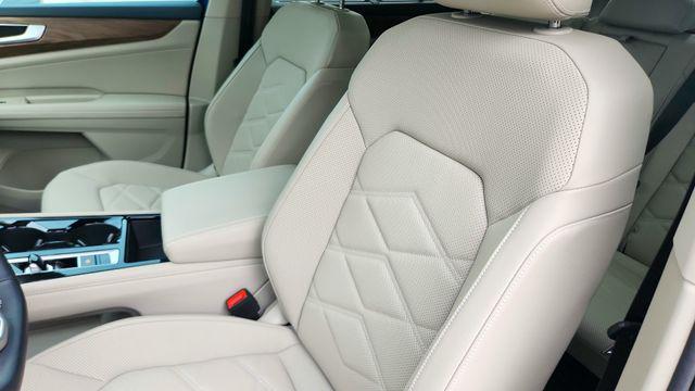new 2025 Volkswagen Atlas car, priced at $37,406