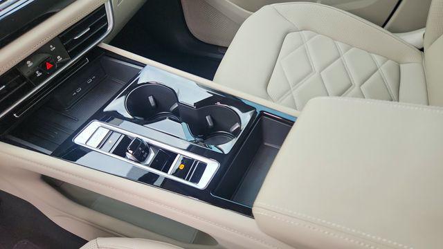new 2025 Volkswagen Atlas car, priced at $37,406