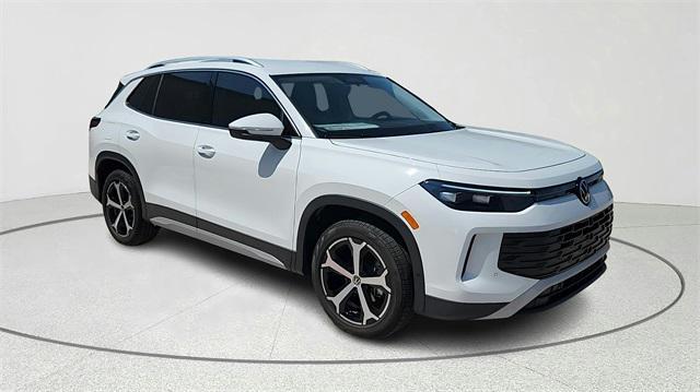 new 2025 Volkswagen Tiguan car, priced at $31,682