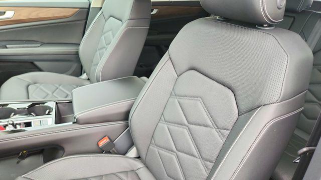 new 2026 Volkswagen Atlas car, priced at $43,122