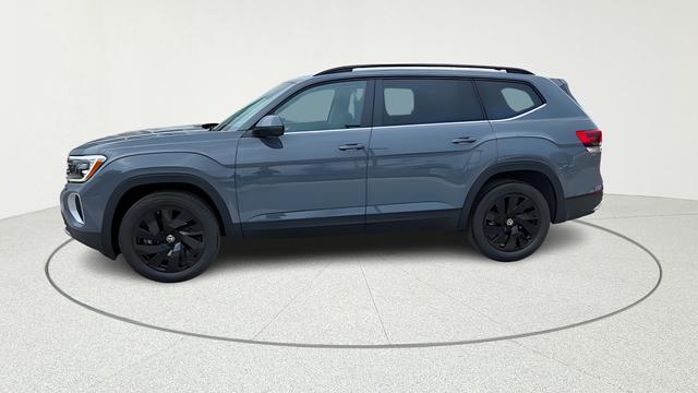 new 2026 Volkswagen Atlas car, priced at $43,122