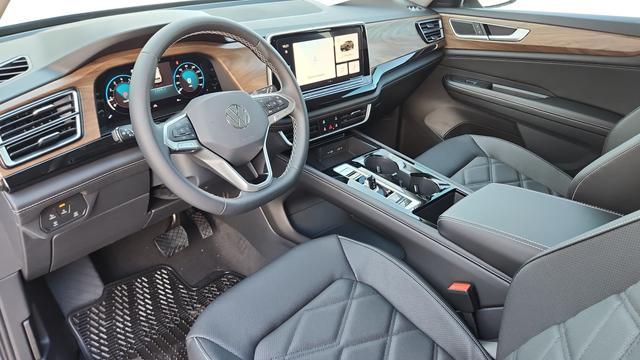 new 2026 Volkswagen Atlas car, priced at $43,208