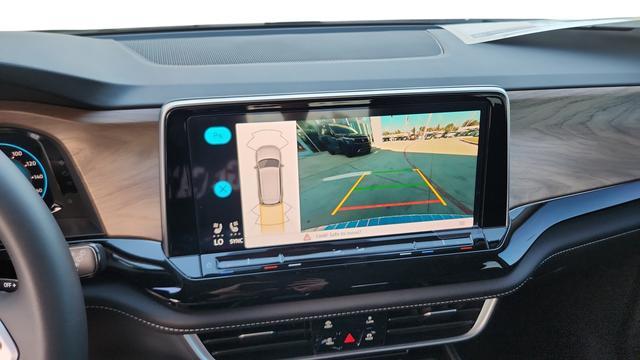 new 2026 Volkswagen Atlas car, priced at $43,208