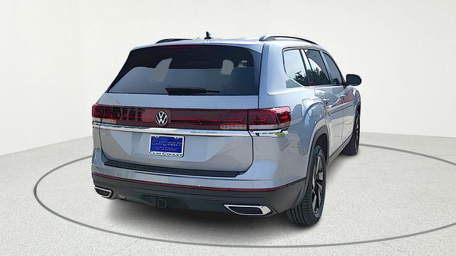 new 2026 Volkswagen Atlas car, priced at $43,283