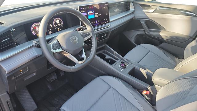 new 2026 Volkswagen Tiguan car, priced at $33,411