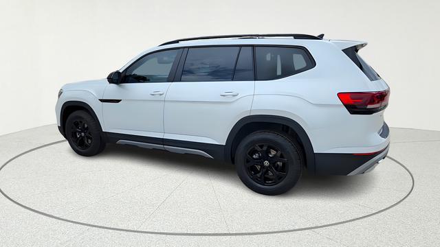 new 2026 Volkswagen Atlas car, priced at $46,362