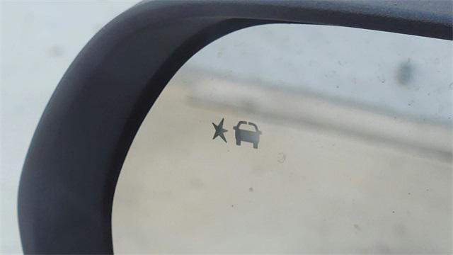 used 2024 Chevrolet Traverse car, priced at $32,994