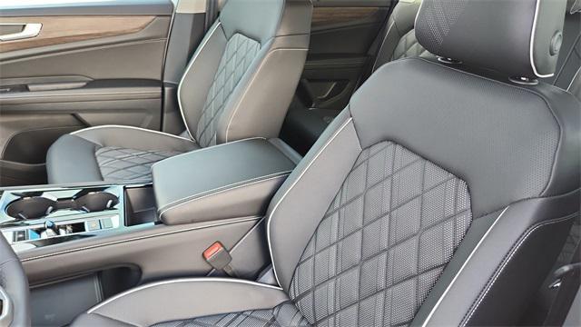 new 2026 Volkswagen Atlas car, priced at $52,618