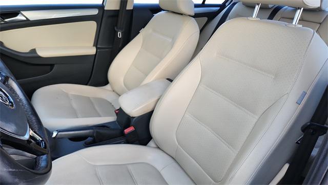 used 2017 Volkswagen Jetta car, priced at $10,520