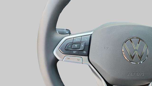 new 2025 Volkswagen Jetta car, priced at $27,557