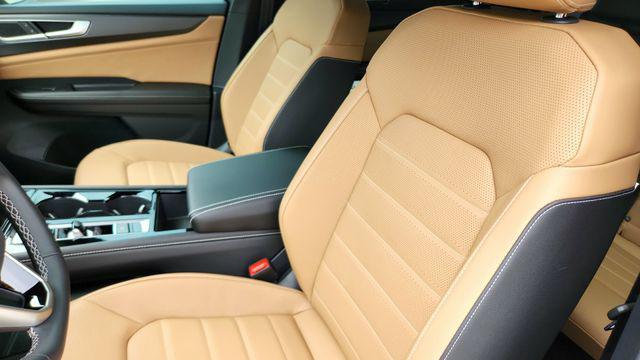 new 2026 Volkswagen Atlas Cross Sport car, priced at $47,218