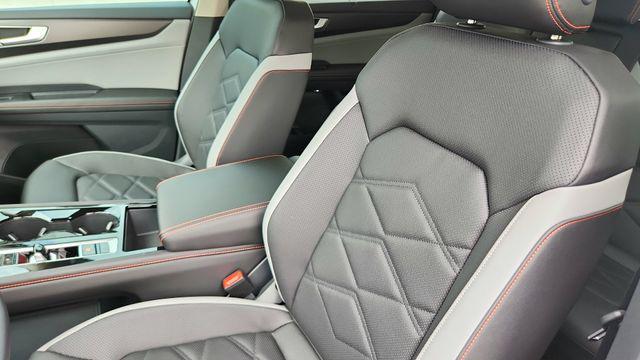 new 2026 Volkswagen Atlas car, priced at $45,764
