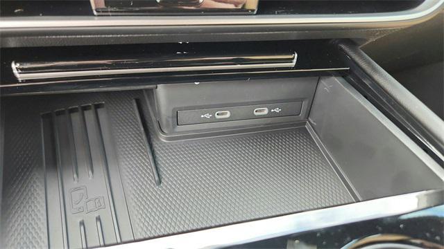 new 2026 Volkswagen Atlas Cross Sport car, priced at $51,326