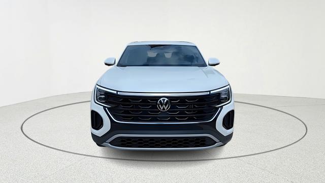 new 2026 Volkswagen Atlas Cross Sport car, priced at $46,353