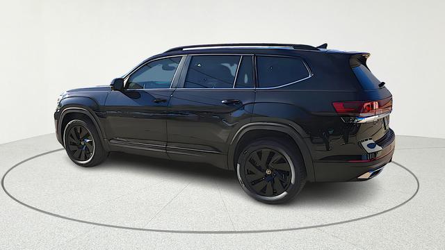 new 2026 Volkswagen Atlas car, priced at $43,283