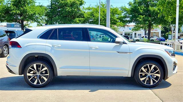 new 2024 Volkswagen Atlas Cross Sport car, priced at $42,121
