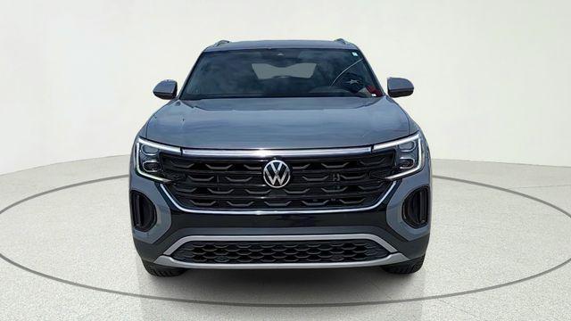 new 2026 Volkswagen Atlas Cross Sport car, priced at $40,975