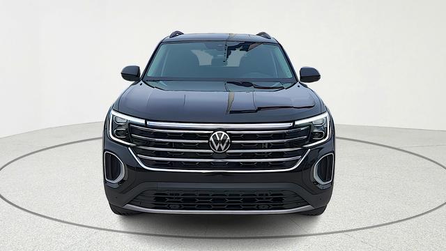 used 2025 Volkswagen Atlas car, priced at $32,289