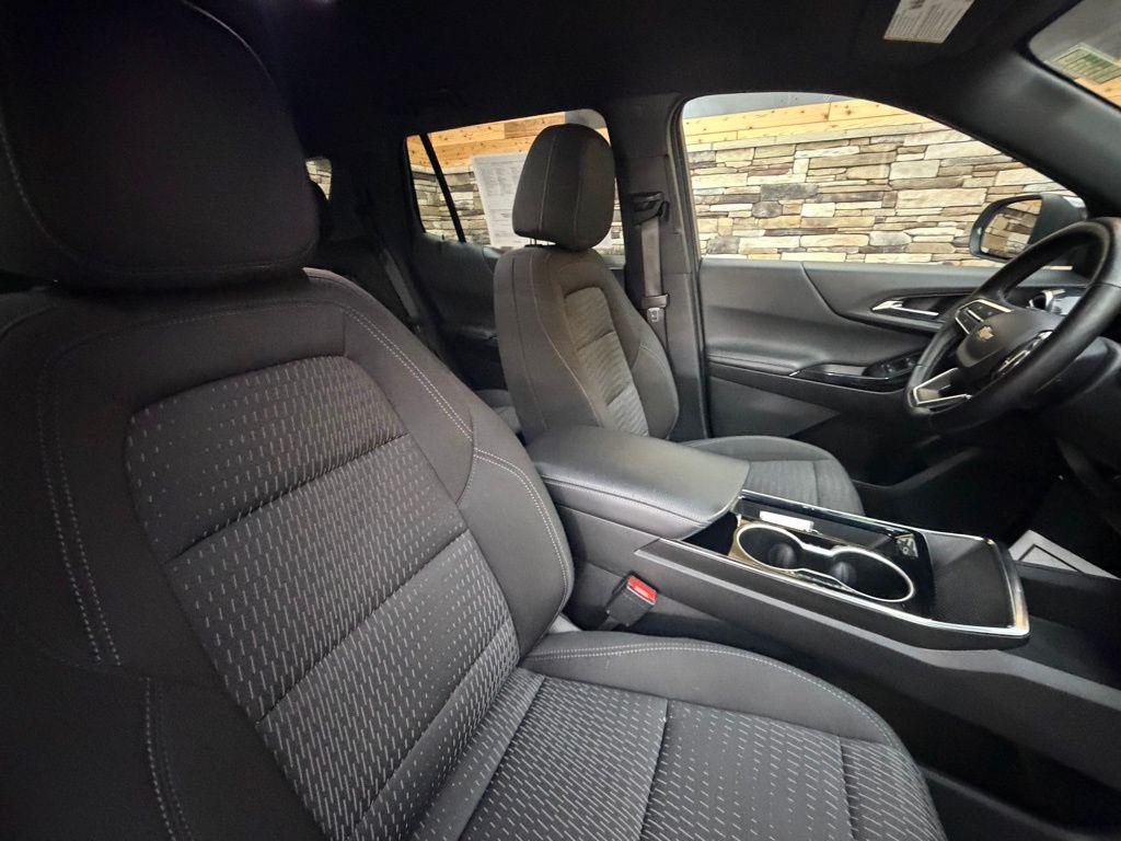 used 2025 Chevrolet Equinox car, priced at $29,499