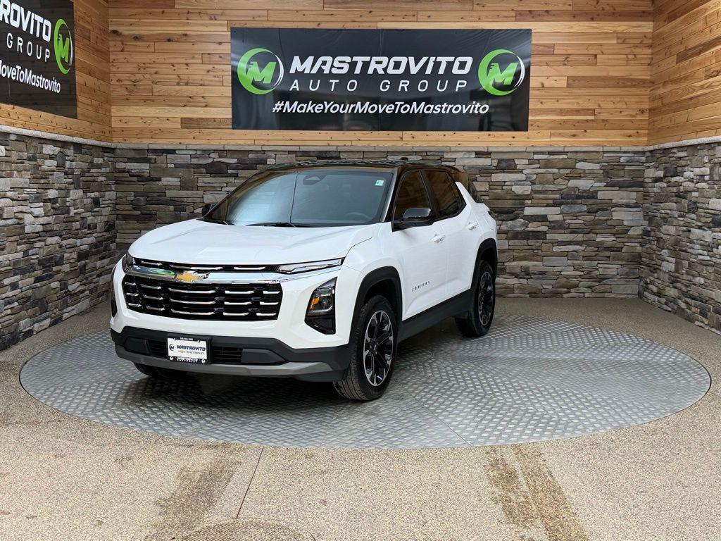 used 2025 Chevrolet Equinox car, priced at $29,499