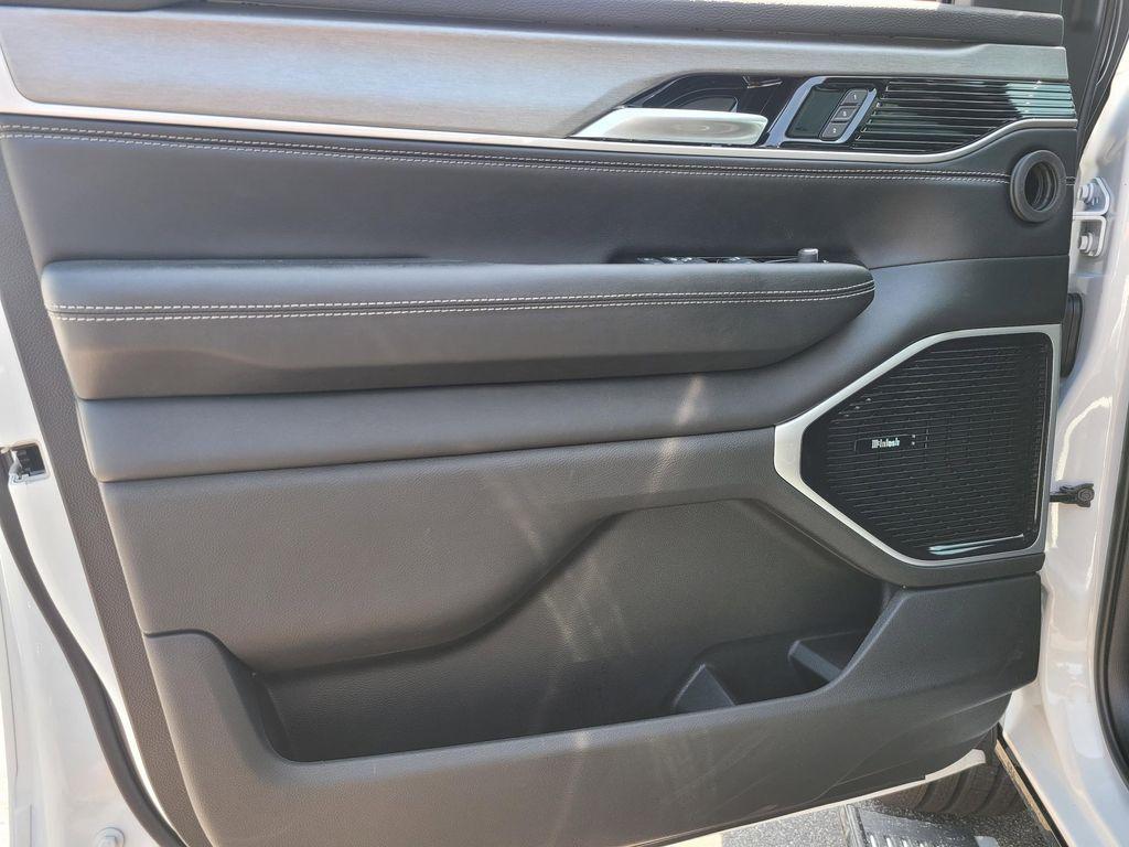 new 2026 Jeep Grand Wagoneer car, priced at $76,369