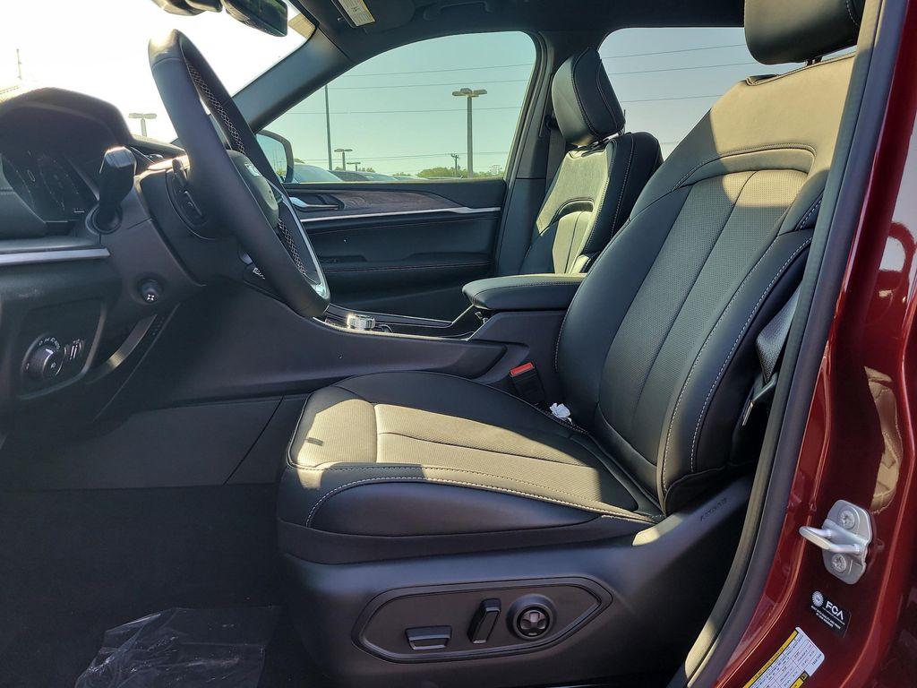 new 2026 Jeep Grand Cherokee L car, priced at $48,159