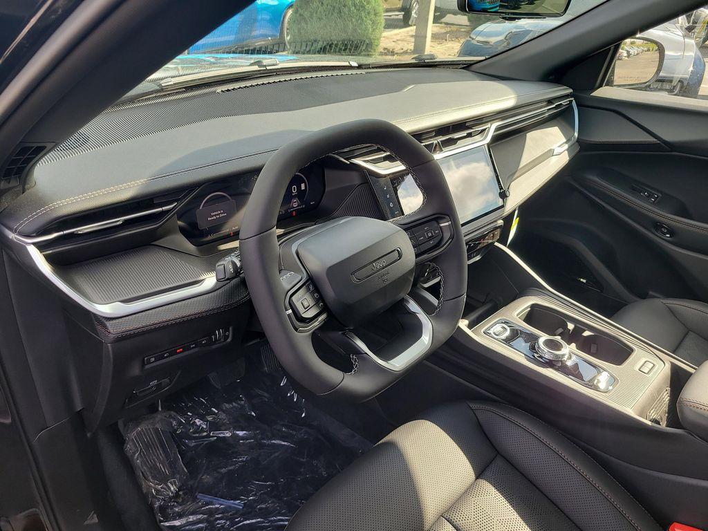 new 2026 Jeep Cherokee car, priced at $41,272