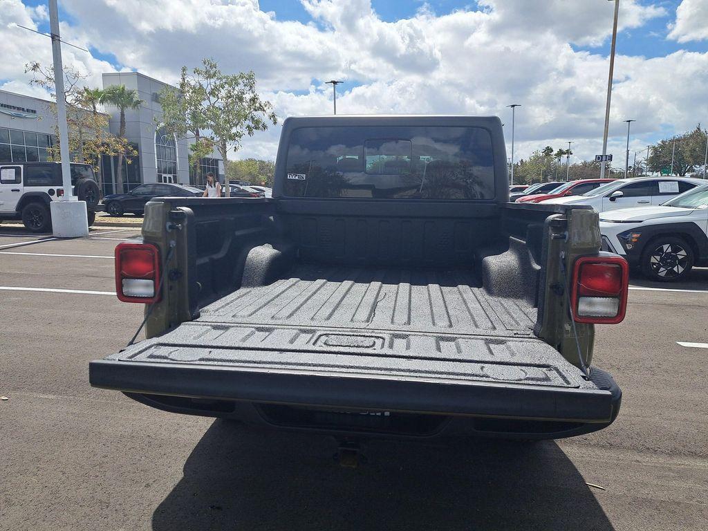 used 2025 Jeep Gladiator car, priced at $37,592