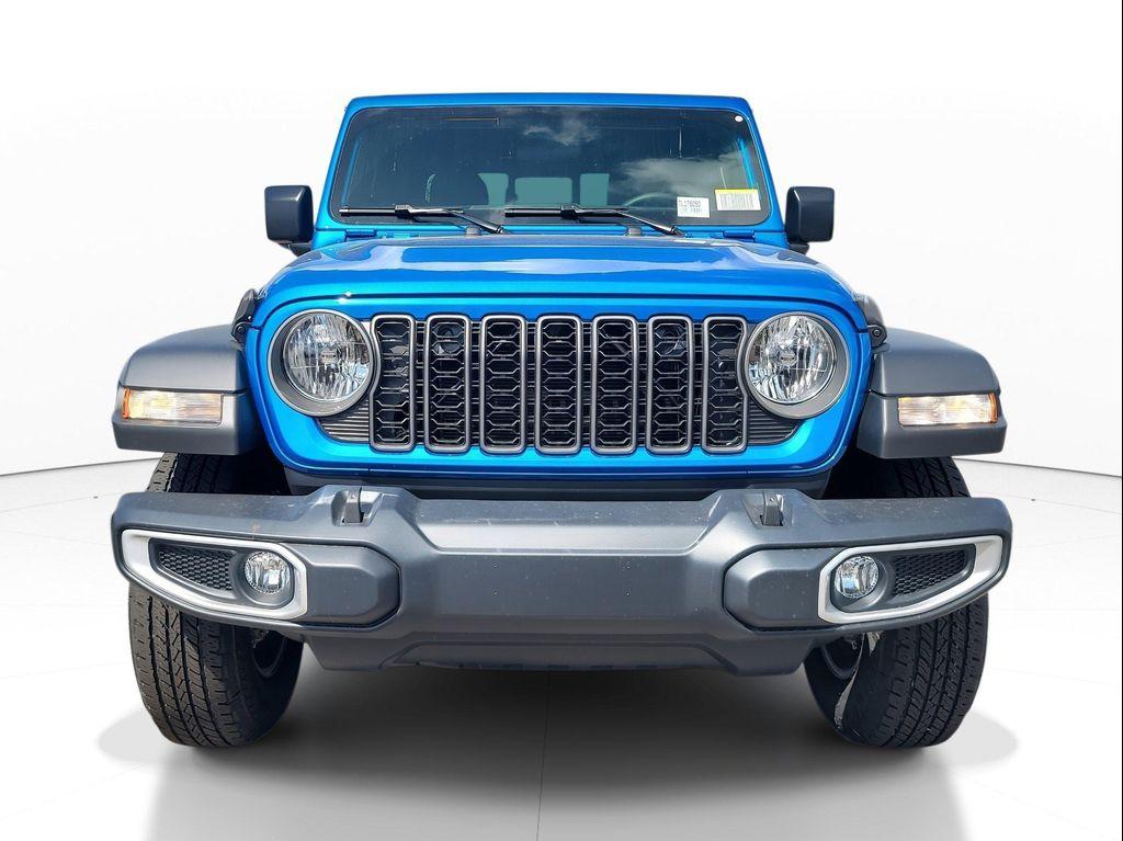 new 2026 Jeep Gladiator car, priced at $38,965