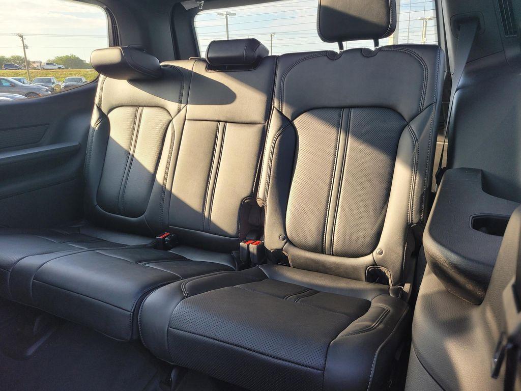 new 2026 Jeep Grand Wagoneer car, priced at $78,105