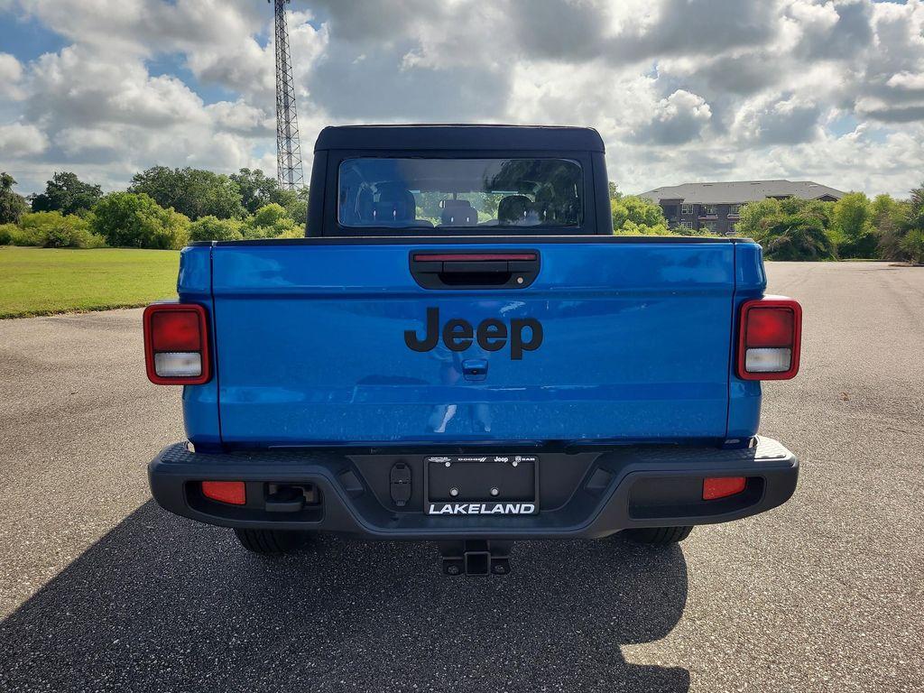 new 2026 Jeep Gladiator car, priced at $37,481