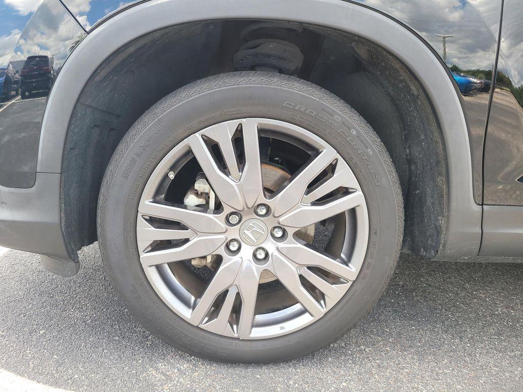 used 2022 Honda Pilot car, priced at $25,183