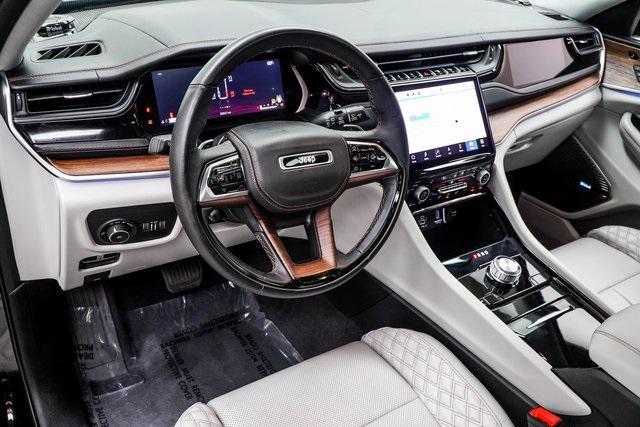 used 2022 Jeep Grand Cherokee car, priced at $33,800