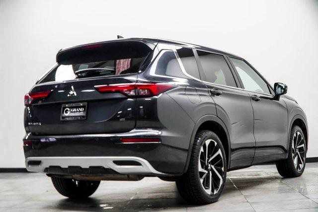 used 2024 Mitsubishi Outlander car, priced at $20,900