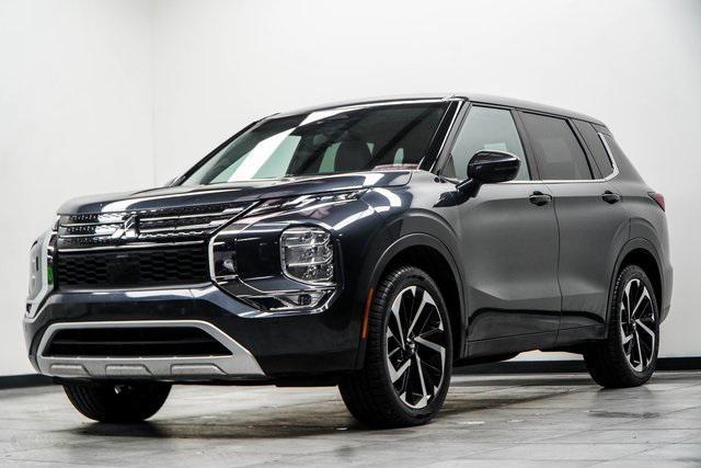 used 2024 Mitsubishi Outlander car, priced at $20,900
