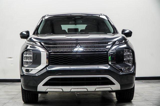 used 2024 Mitsubishi Outlander car, priced at $20,900