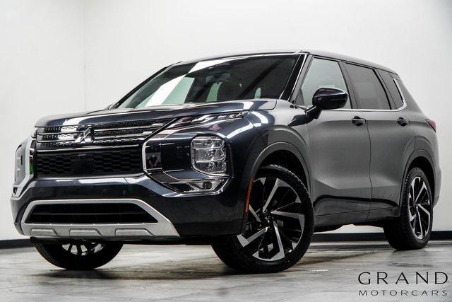 used 2024 Mitsubishi Outlander car, priced at $20,900