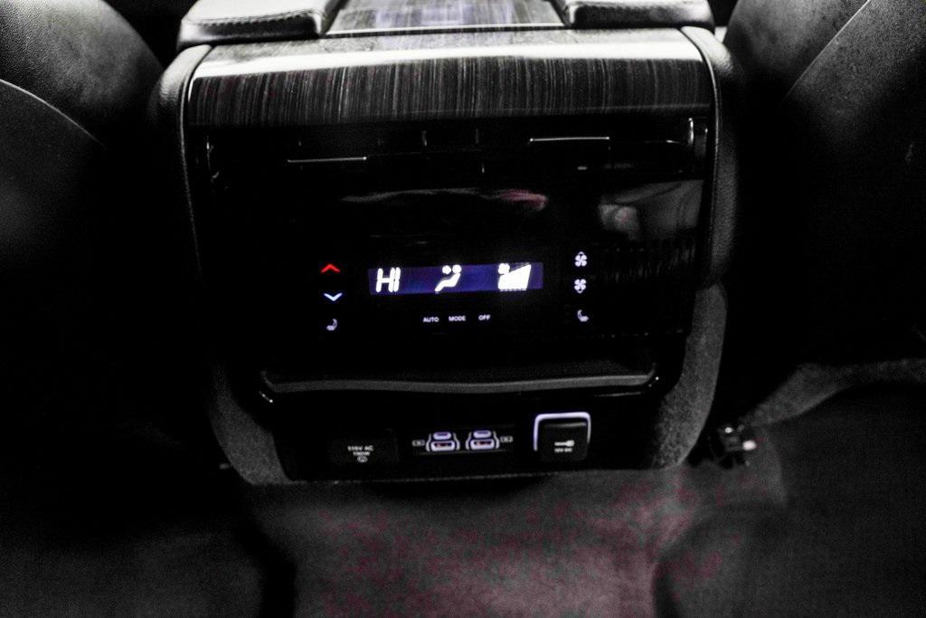 used 2024 Jeep Wagoneer L car, priced at $39,500