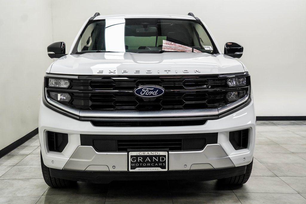 used 2025 Ford Expedition car, priced at $70,000