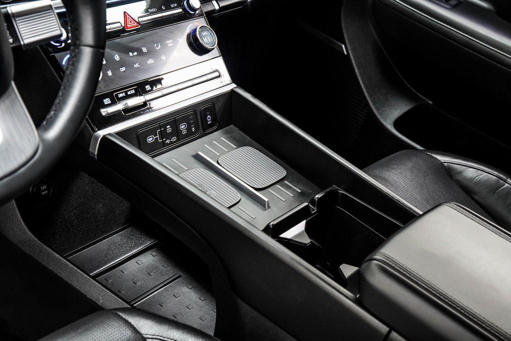 used 2024 Hyundai Santa Fe car, priced at $33,800