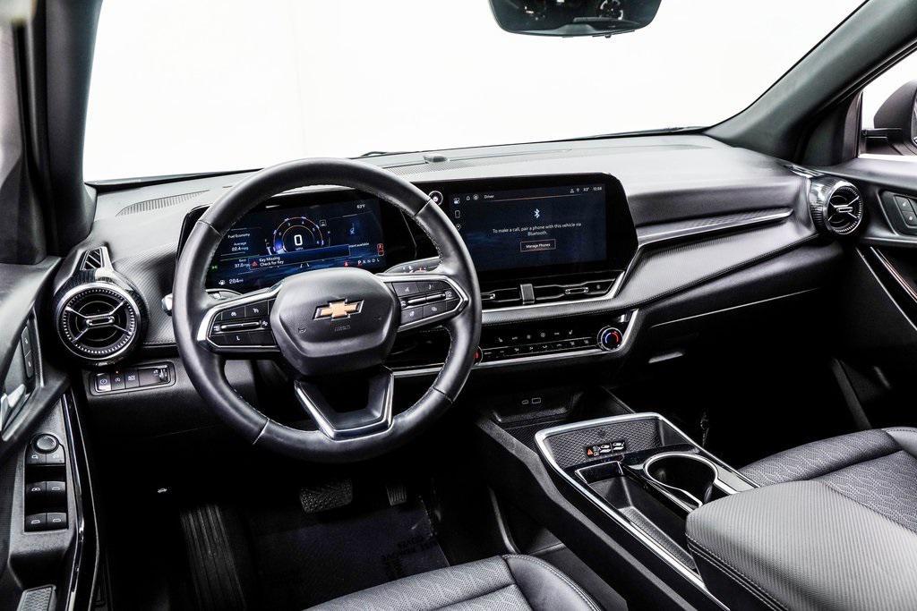 used 2025 Chevrolet Equinox car, priced at $24,224