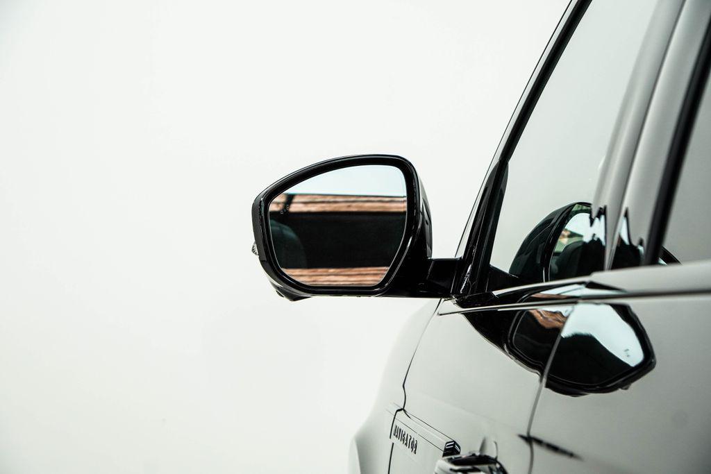 used 2025 Lincoln Navigator car, priced at $88,500