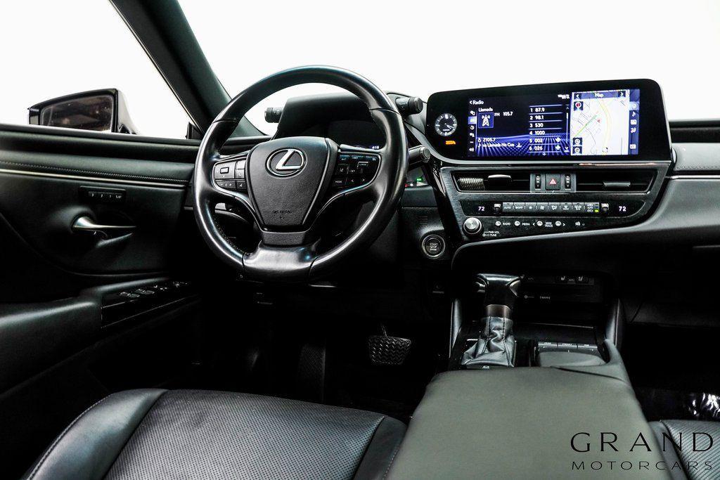 used 2022 Lexus ES 350 car, priced at $31,800