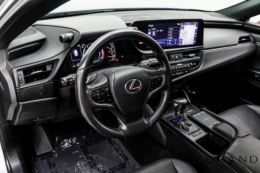 used 2022 Lexus ES 350 car, priced at $32,490