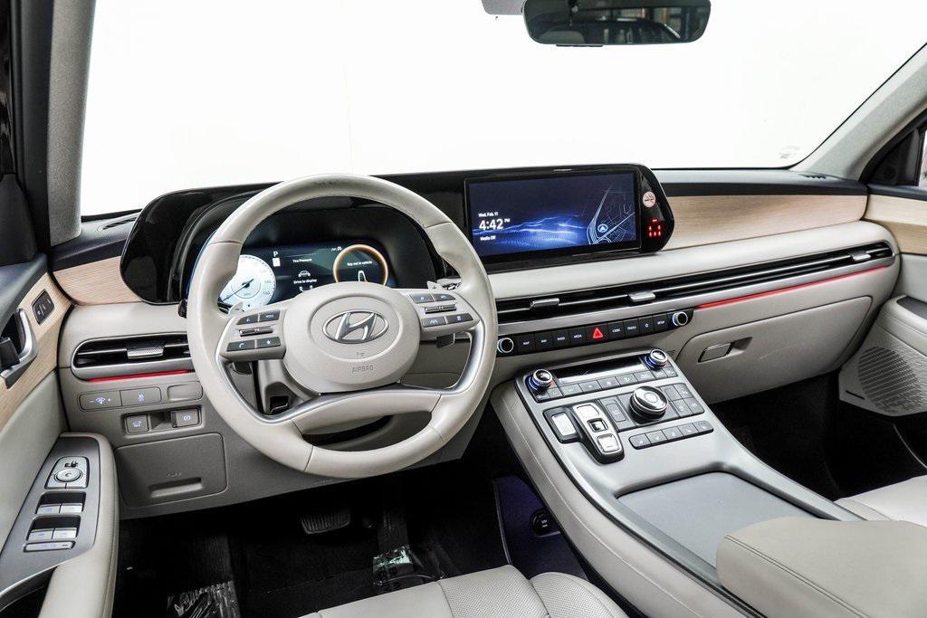 used 2024 Hyundai Palisade car, priced at $33,000