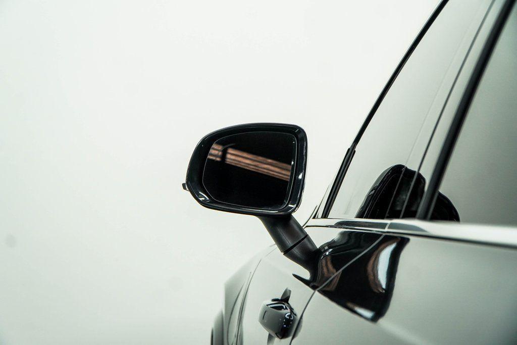 used 2021 Volvo XC90 Recharge Plug-In Hybrid car, priced at $32,800